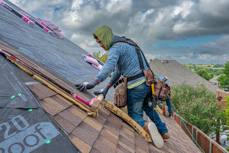 asphalt roofer near me
